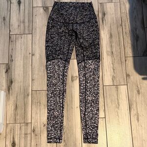lululemon athletica Black and White wunder under Leggings